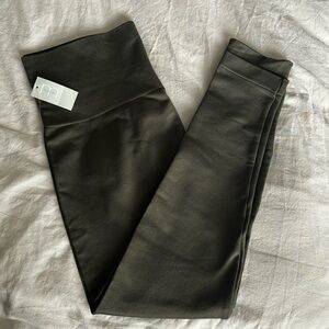 Women’s forest/army green leggings - large - NWT